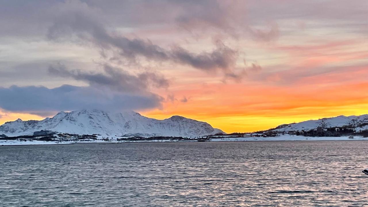 Lofoten Havfiske Leknes Exterior foto